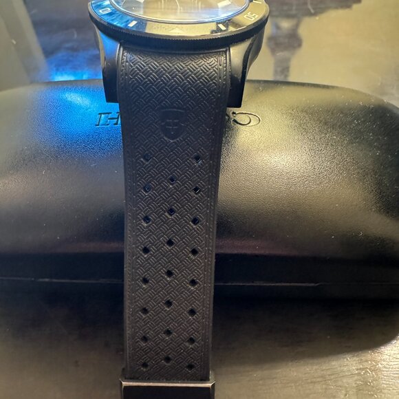 Elliot Brown Mens Watch - BLOXWORTH HERITAGE DIVER (Black Textured Rubber Band) - Picture 3 of 5